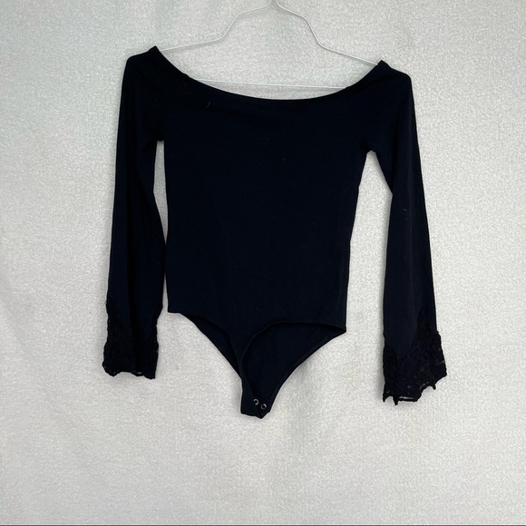 Express Lace Sleeve Off Shoulder Bodysuit - Picture 2 of 4